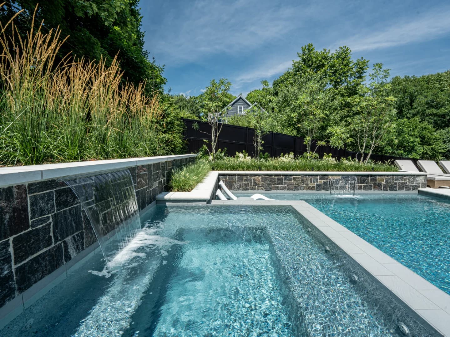 Water feature cascade