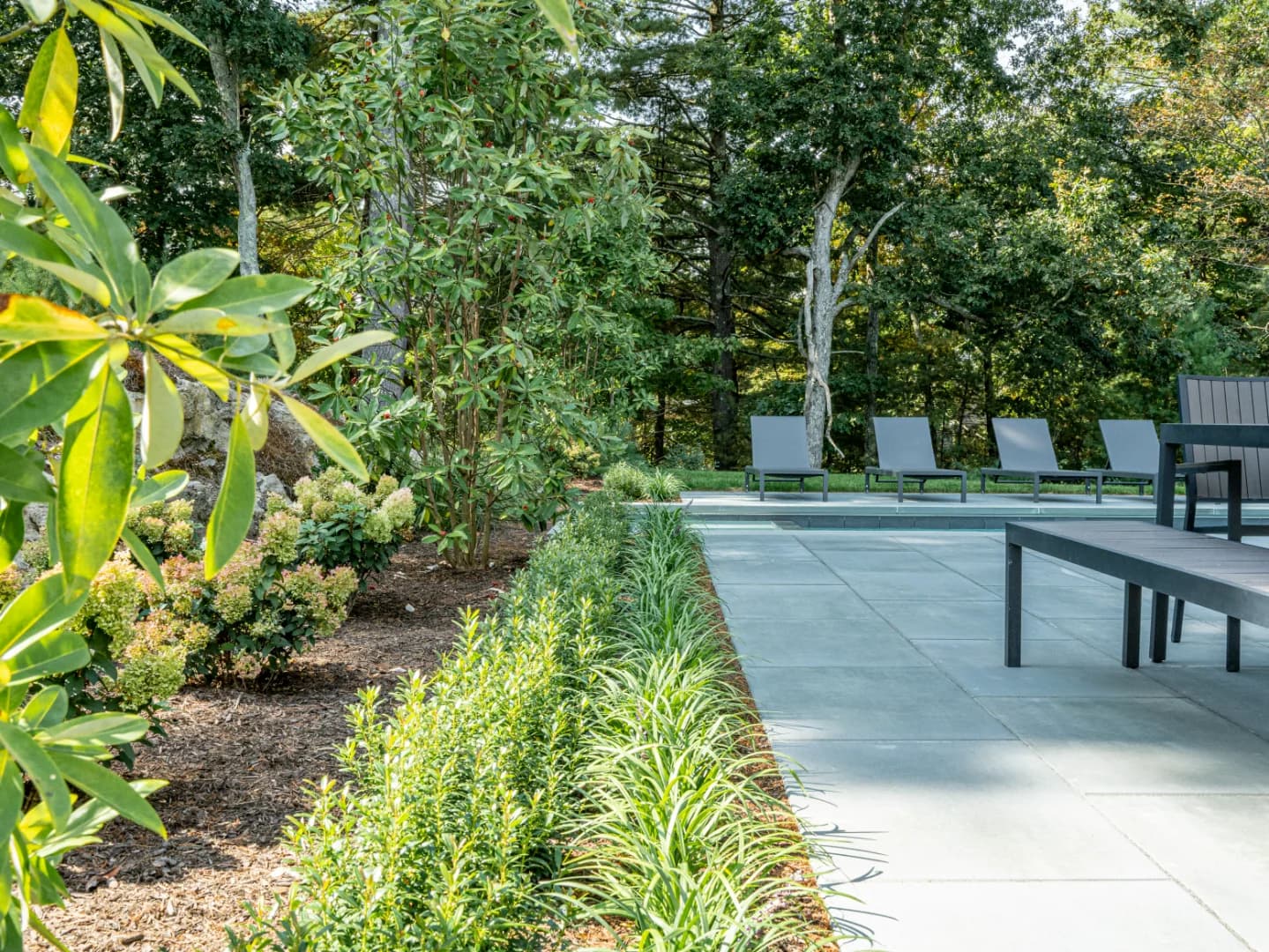 Material and ledge contrast