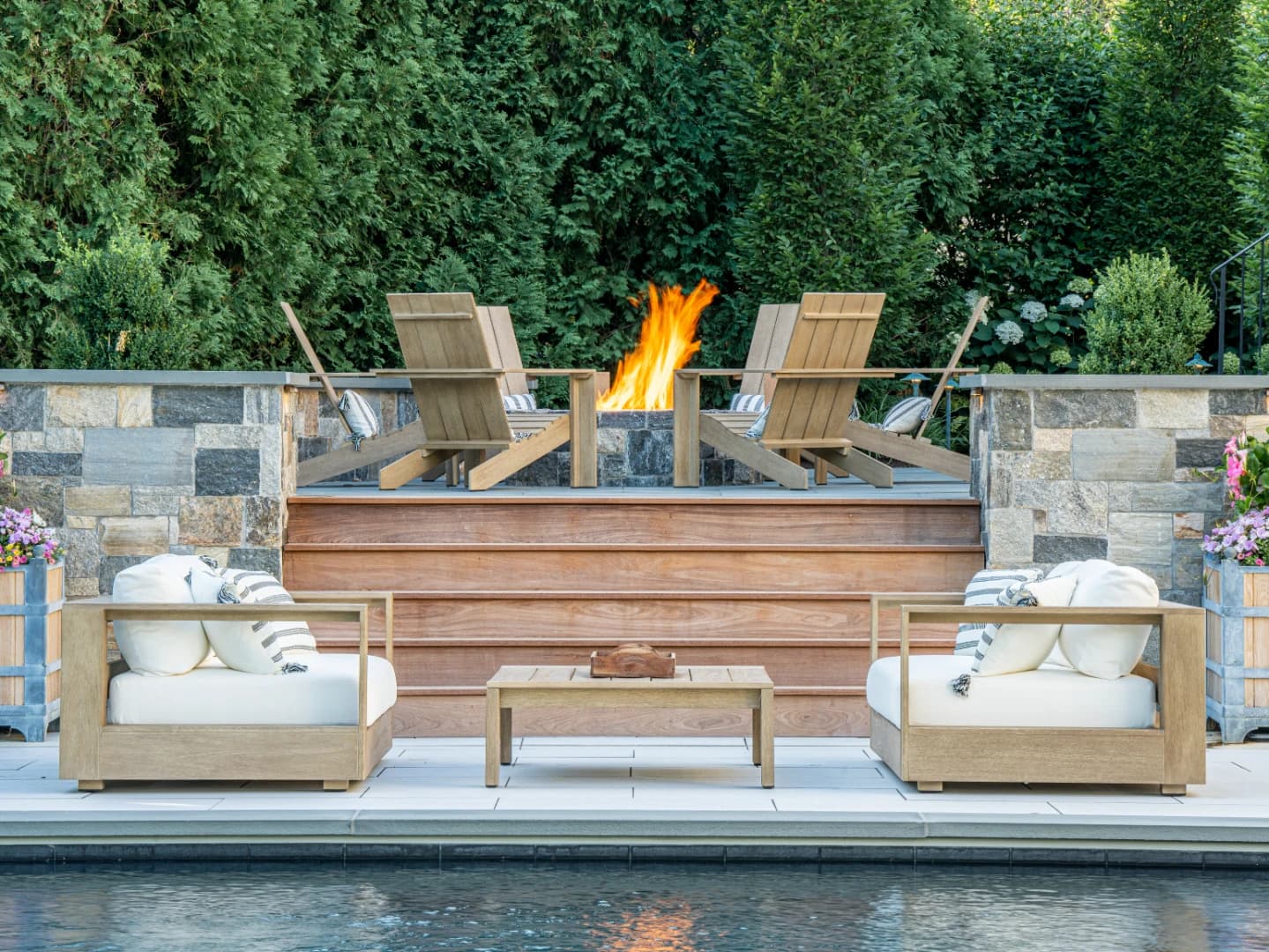 Firepit lounge area